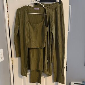Violet Women's Olive Green Intimate Set